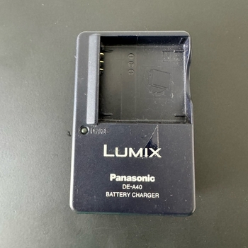 Panasonic laturi