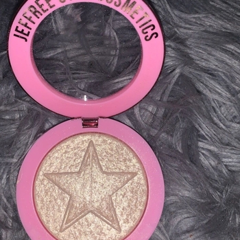 Jeffree star cosmetics beauty product