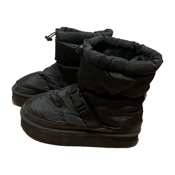 Even&odd shoes