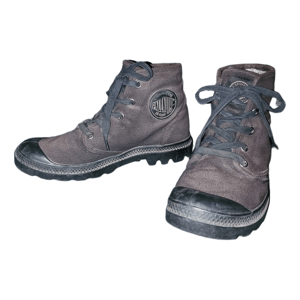 Black canvas Palladium boots