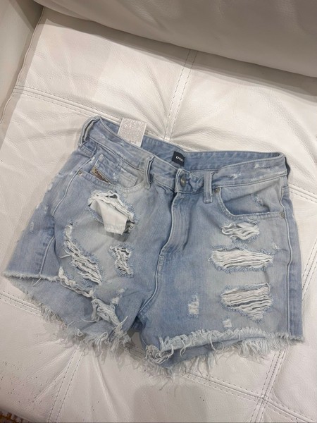 Diesel vaaleansiniset shortsit