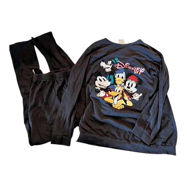 Disney yöasu
