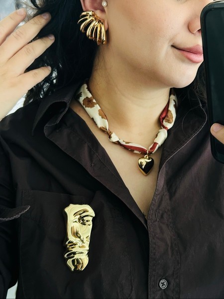 Gold accessories set
