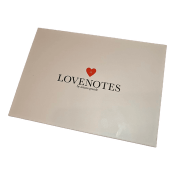 Ariana Grande Lovenotes stationery set