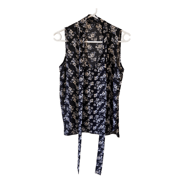 Atmosphere floral sleeveless blouse