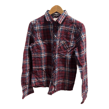 M sized Peak Performance collared shirt