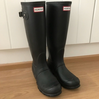 Hunter shoes