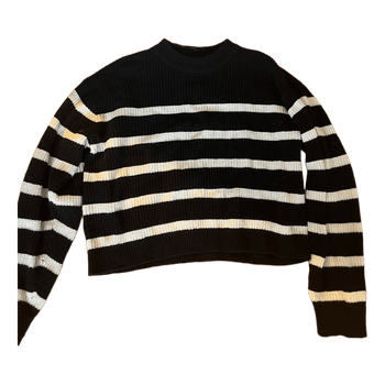 Mustavalkoinen neulepaita