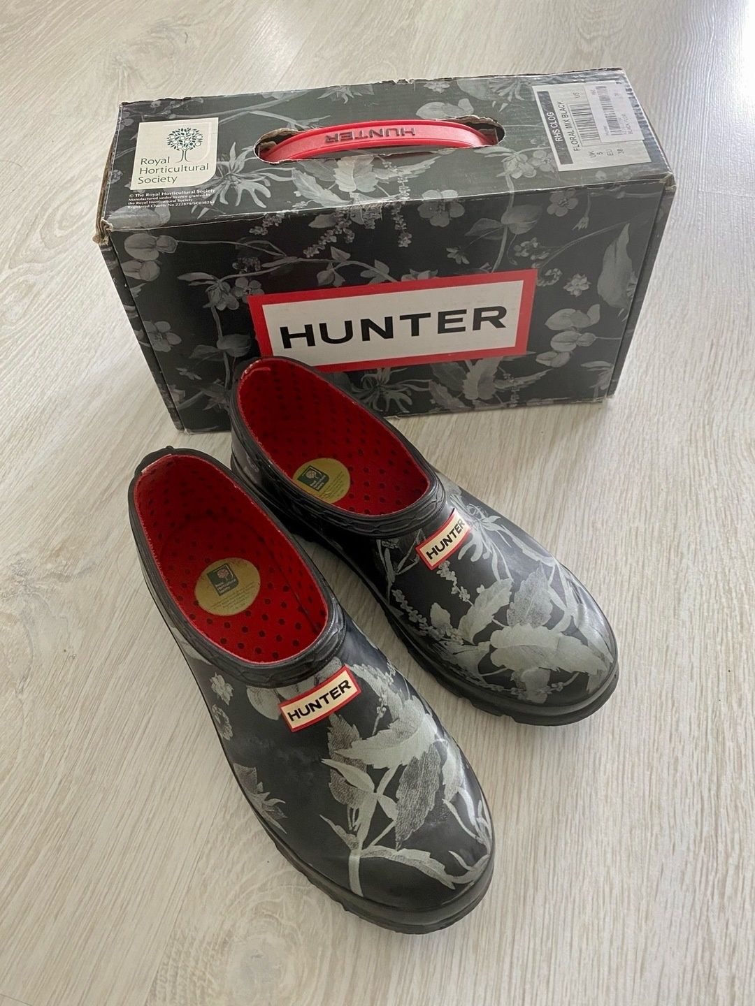 Hunter shoes