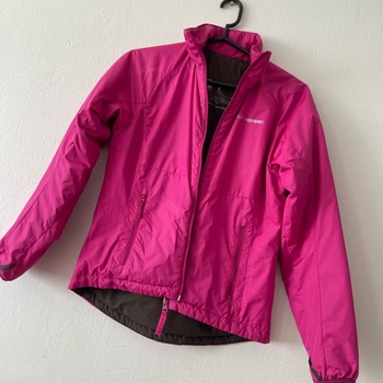 Helly hansen kevyt toppatakki