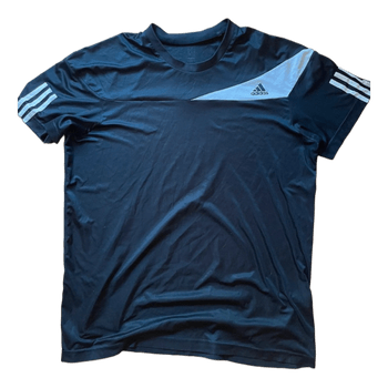 Vintage Adidas t-shirt