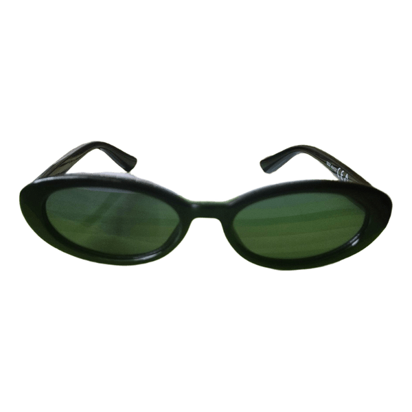 Black oval sunglasses