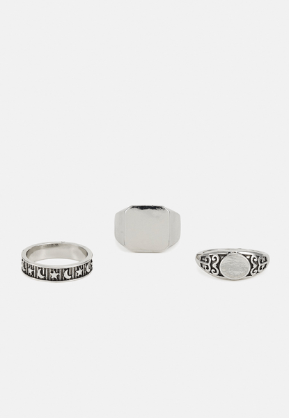 Silver coloured rings