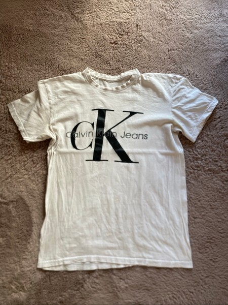 White cotton t-shirt