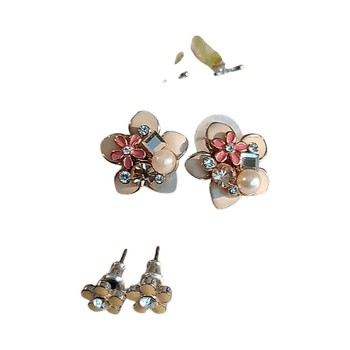 Accessorize Floral stud earrings set