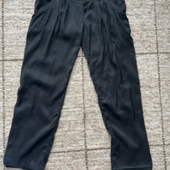 Guess mustat silkkihousut S 
