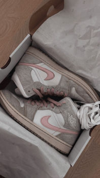 Air Jordan 1 Mid