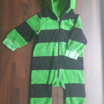 Handmade kids' clothing
