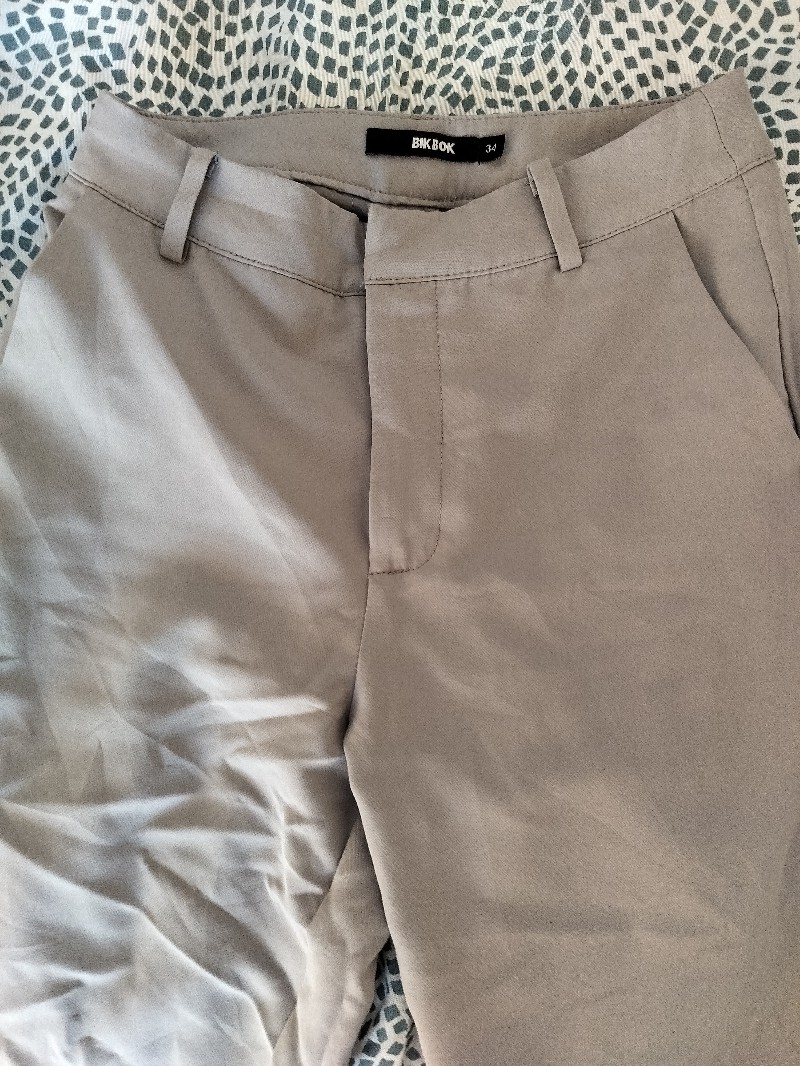 beige suorat housut