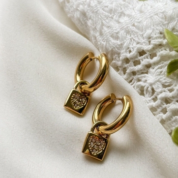 Earring jewelry