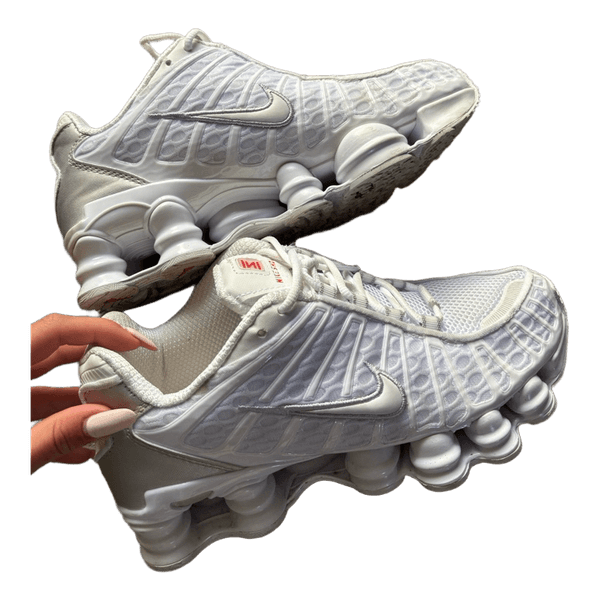 Hvide Nike Shox sneakers