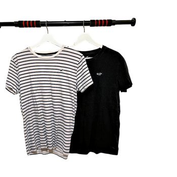 Hollister raidalliset t-paidat