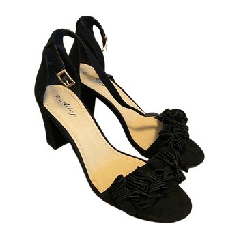 Alley heels
