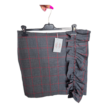 Grey plaid skirt