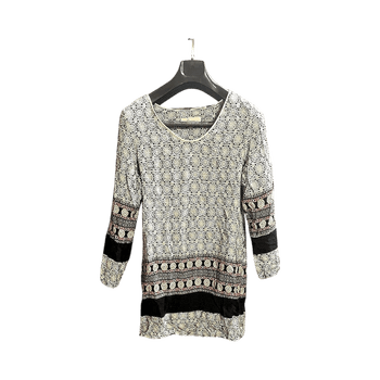 Black and White Printed Top