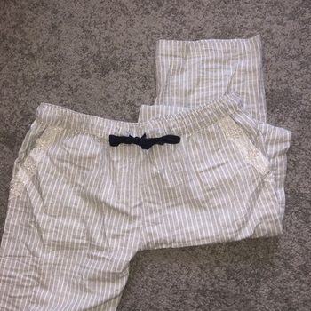 Change pyjamahousut