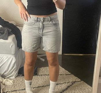 Grå Zara jeansshorts