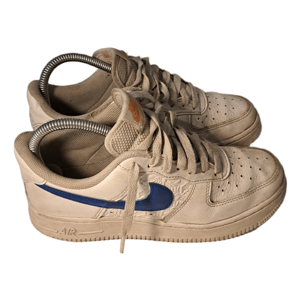 Valkoiset Nike-tennarit 37.5