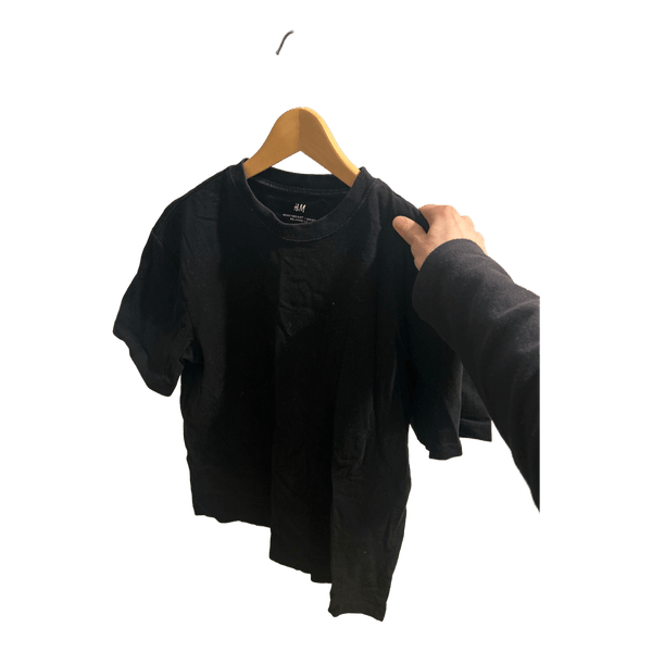 Black H&M t-shirt