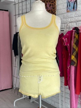 Butter yellow Victoria’s Secret lounge set 🪽