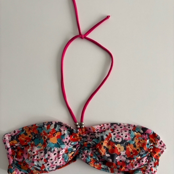 Bikini yläosa
