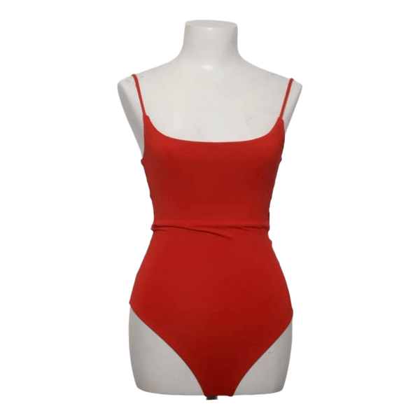 Rød bodysuit fra Stradivarius