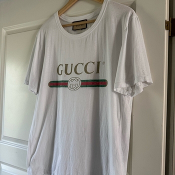 Gucci t-paita koko M