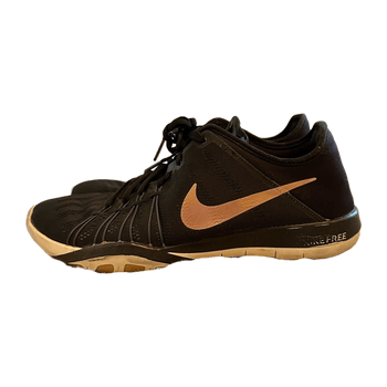Nike sports shoes