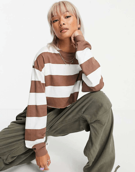 Brown super crop tee