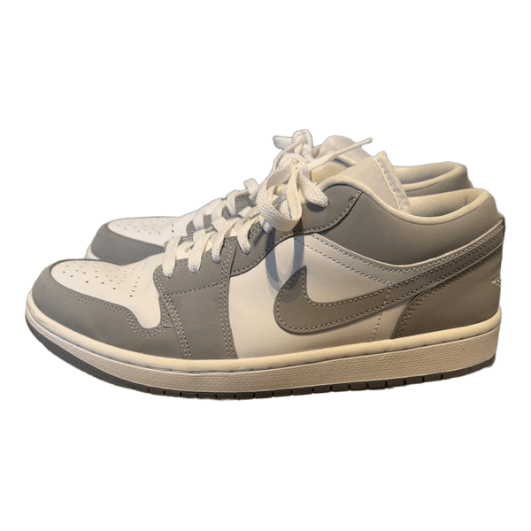 Nike Air Jordan 1 sneakers