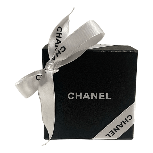 Chanel laatikko / korurasia ja chanel nauha 8x8x4 cm