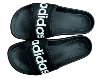 Adidas sandaalit