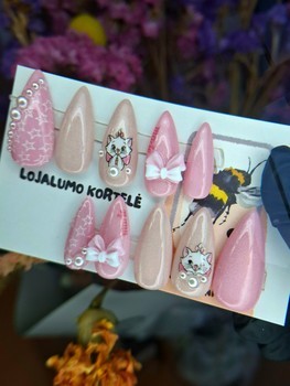 Handmade Press On Nail Tips "Oh Marie!"