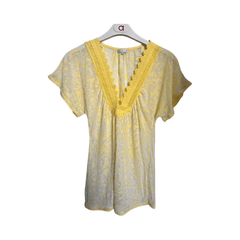 Keltainen pitsireuna toppi