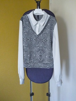 FB Sister patterned sweater