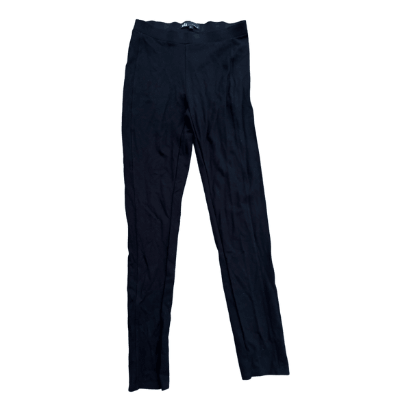 Mustat leggingsit