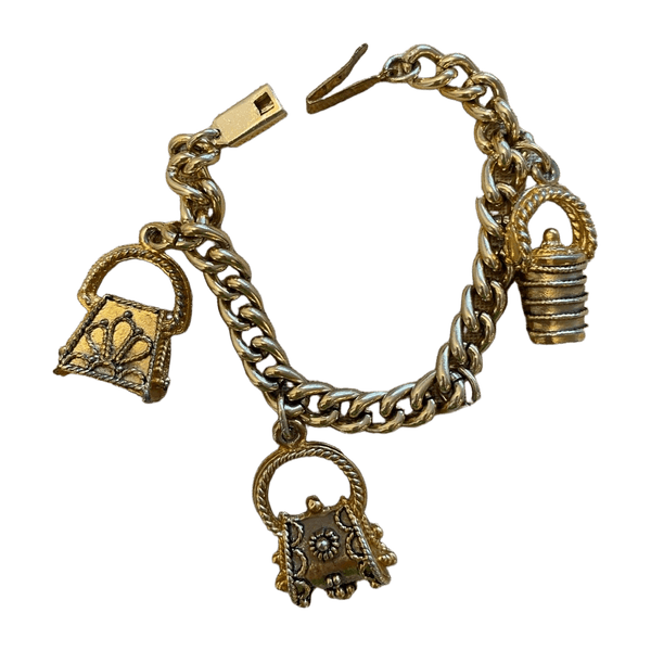 Vintage-rannekoru kolmella riipuksella jewelry