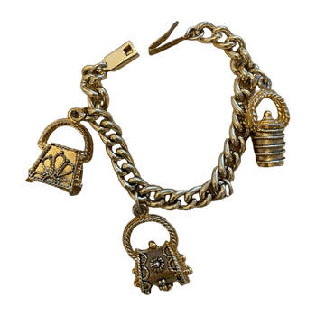 Vintage-rannekoru kolmella riipuksella jewelry