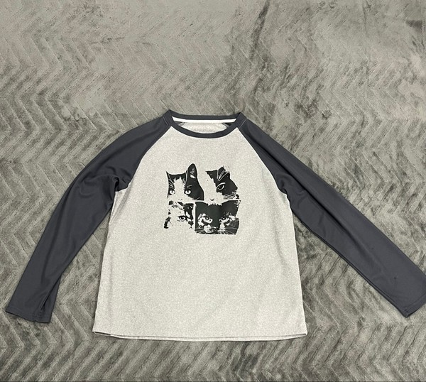 Grey cat print top