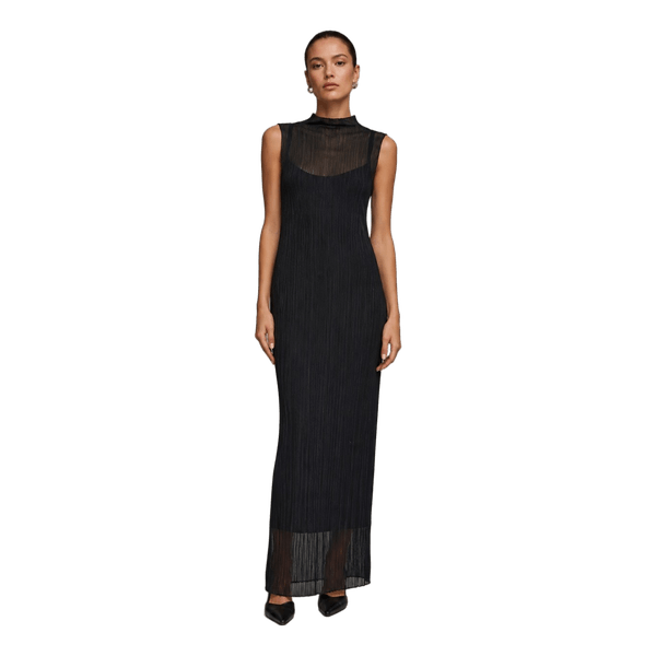 Black pleated long dress